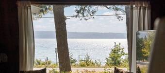 Retreat on Crystal Lake: Private Dock, Golf, Views