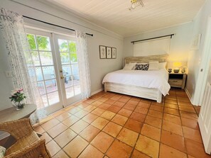 3 quartos, ferros/tábuas de passar roupa, Wi-Fi, roupa de cama