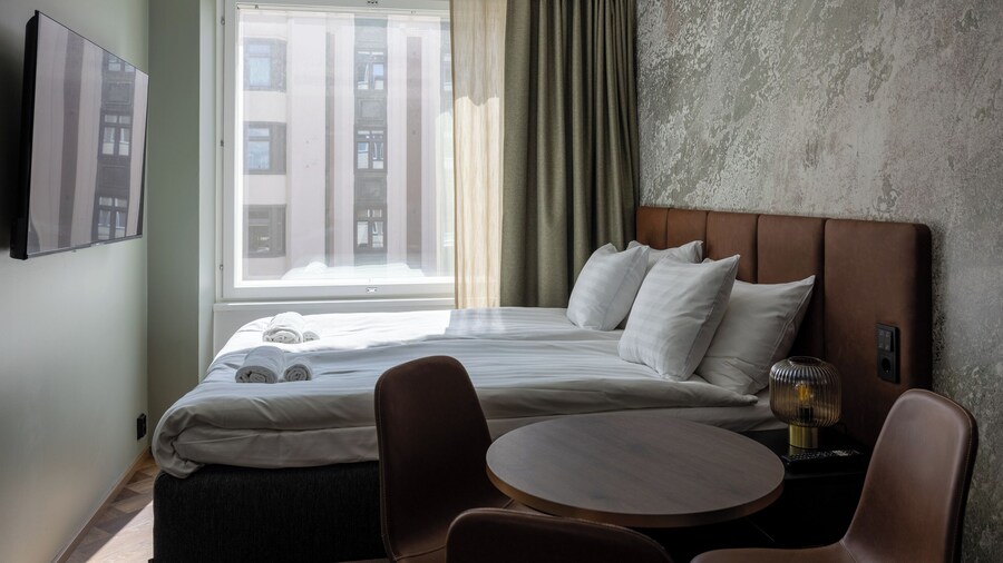 Hotel H28