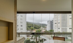 Basic Apartment | Interior