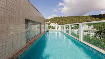 Piscina externa