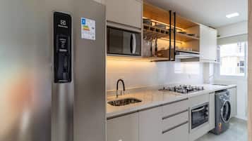 Apartemen Basic | Dapur pribadi | Peralatan masak/sendok-piring