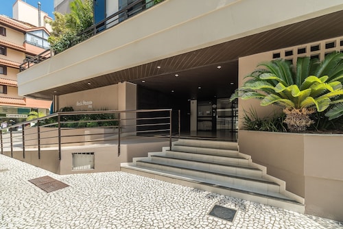 Apartment w/ Barbecue 450m From the Beach Pnm0202