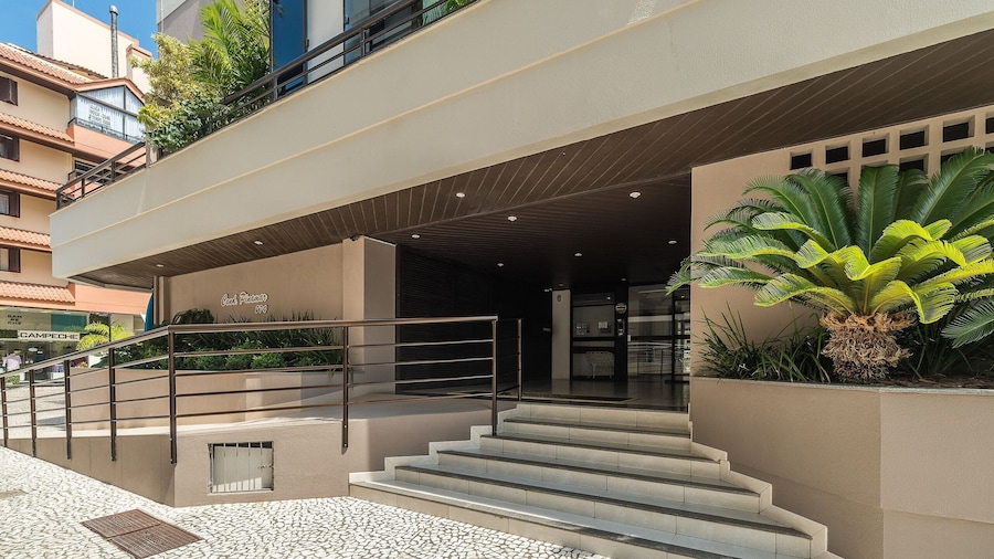 Apartment w/ Barbecue 450m From the Beach Pnm0202