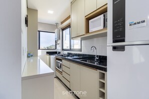 Basic Apartment | Private kitchen