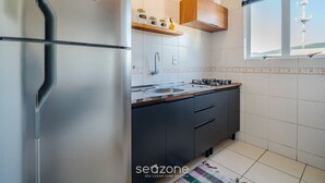 Private kitchen - Apartment With Balcony in Lagoa Pir0014 (Florianópolis)