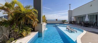 Apt With Private Barbecue and Pool Pea1301