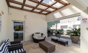 Apartamento básico | Terraço/pátio