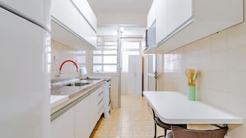 Basic Apartment | Private kitchen