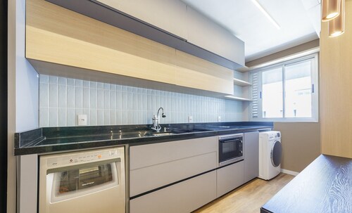 House With Jacuzzi, Just 10min From the sea OSH