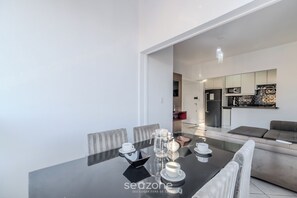 Basic Apartment | Lanai - Cozy Apartment in Capoeiras, Floripa Opt504 (Florianópolis)