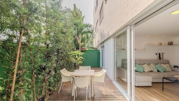 Basic-Apartment | Speisen im Freien