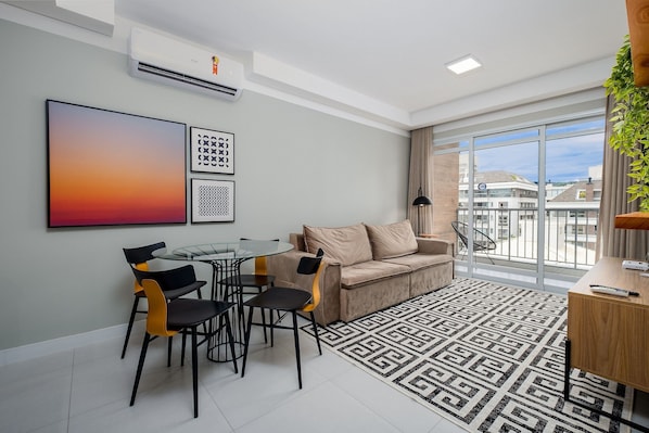 Basic Apart Daire | Oturma alanı | Televizyon 