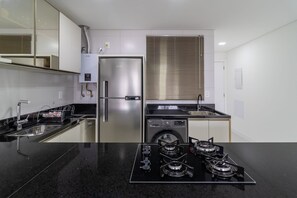 Basic Apartment | Private kitchen