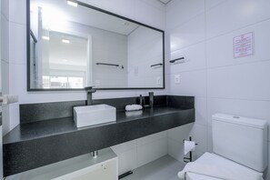 Departamento básico | Baño