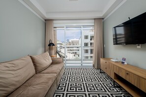 Basic Apart Daire | Oturma alanı | Televizyon 