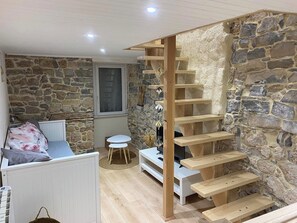 1 chambre, lit parapluie, Wi-Fi gratuit, draps fournis