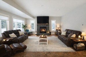 Télévision, cheminée