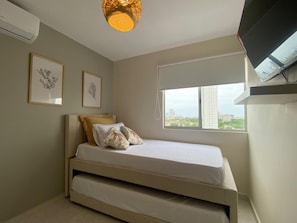 2 chambres, fer et planche à repasser, Wi-Fi, draps fournis