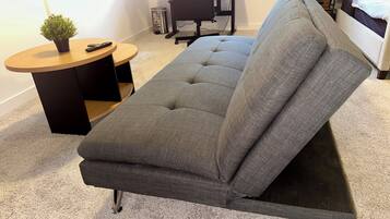1 habitación, escritorio, tabla de planchar con plancha y wifi gratis