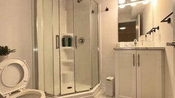 Towels, soap, shampoo, toilet paper