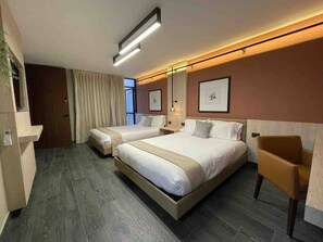 Escrivaninha, Wi-Fi de cortesia, roupa de cama