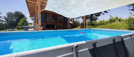 Piscina externa sazonal