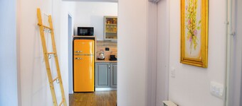 Tweet apartments 