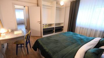 Deluxe Apartment, Hill View | Desk, iron/ironing board, free WiFi