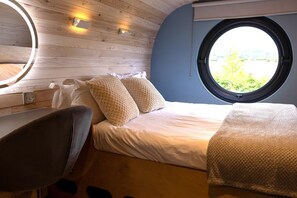 Cabin (Whitewisp - with hot Tub) - Highland Gateway Glamping & Caravanning (Alloa)