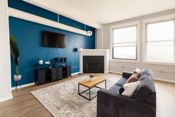 Smart-TV, Kamin