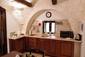 ميكروويف، فرن، موقد طهي مسطح، غسالة أطباق