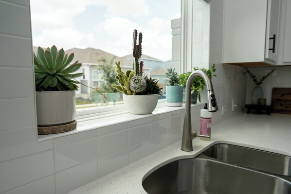 Interior - Tech Ridge Home Minutes to Major Hospitals & Downtown Austin (Pflugerville)