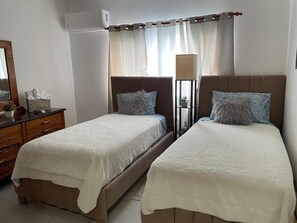 3 多间卧室、办公桌、熨斗/熨衣板、WiFi