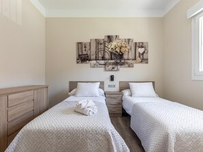 2 bedrooms, iron/ironing board, travel cot, free WiFi - Hospital Cruces Metro Bec (Barakaldo)