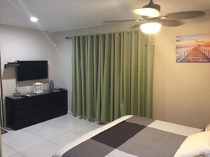 7 bedrooms, iron/ironing board, WiFi, bed sheets
