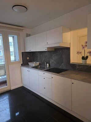 Microwave, stovetop, coffee/tea maker, electric kettle