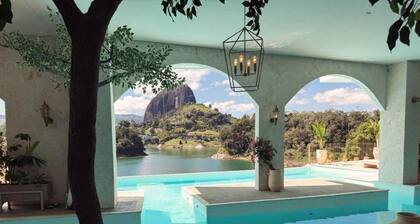 MYLOS Hotel Boutique