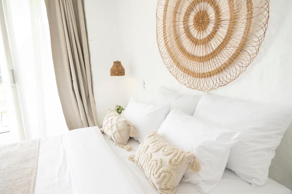 Habitación doble Deluxe, balcón, vista al lago | Wifi gratis y ropa de cama 