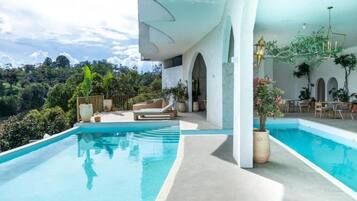 Outdoor pool, sun loungers