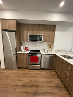 Microwave, oven, stovetop, dishwasher