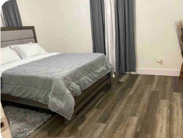 1 bedroom, internet, bed sheets