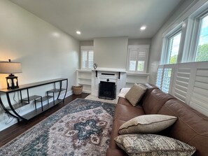 Smart TV, books, music library, stereo