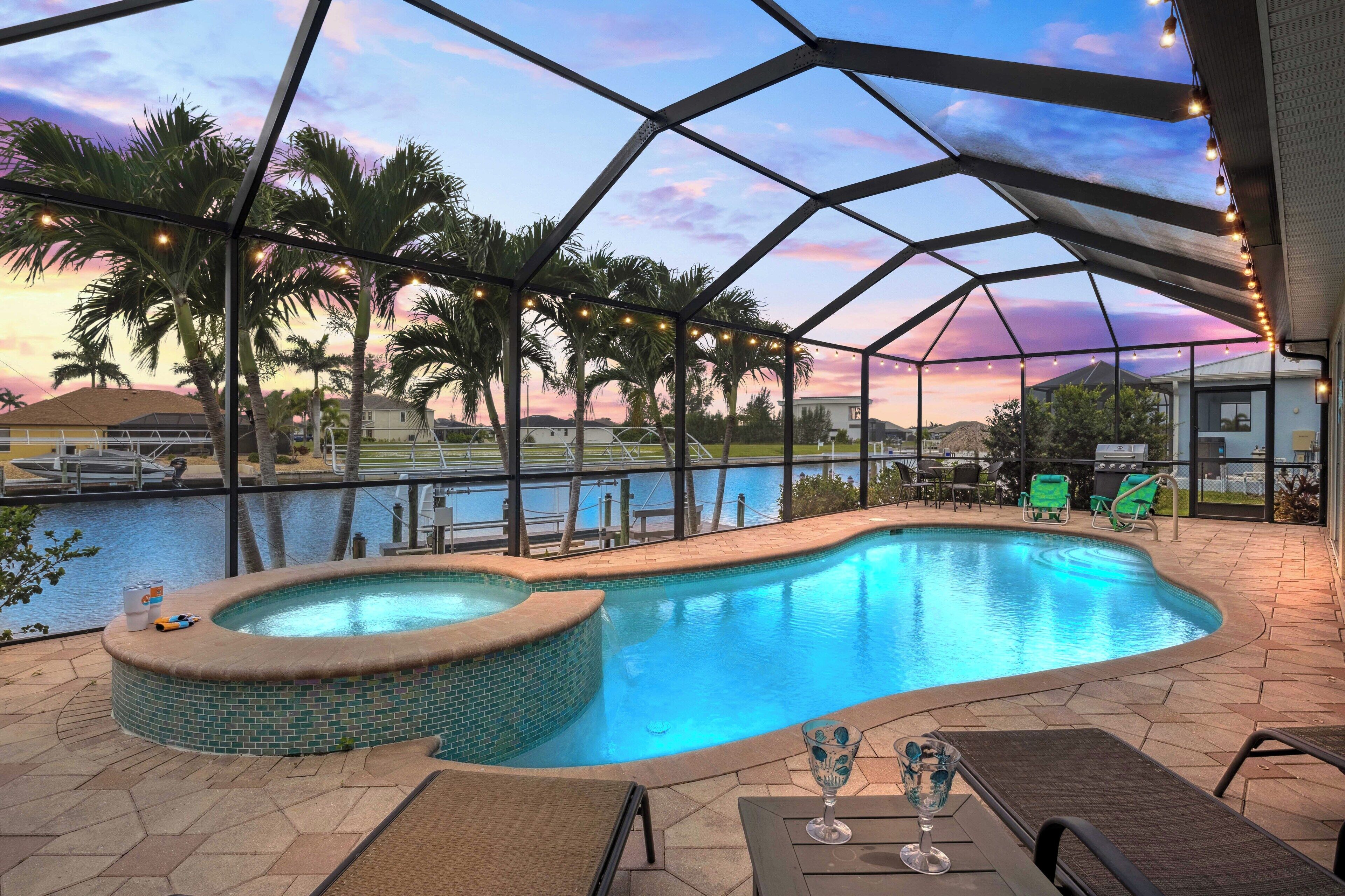 室外游泳池，恒温泳池