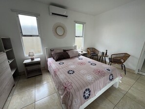 4 bedrooms, free WiFi, bed sheets
