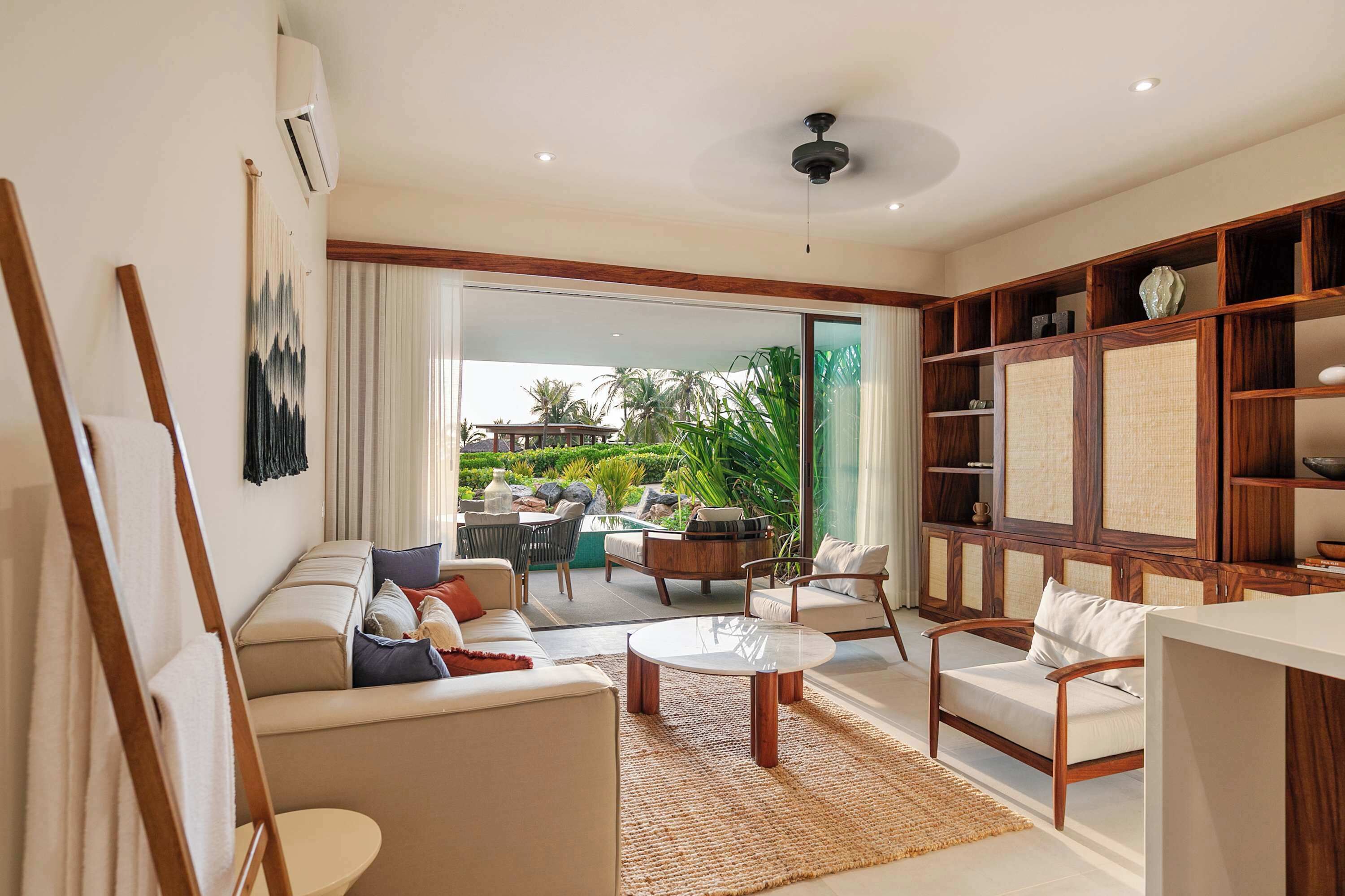 Ground-floor Ocean-view Villa With Private Plunge - Playa Blanca