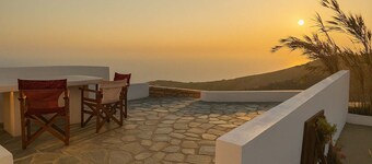Folegandros Galano Hideaway - Peaceful Sea Views