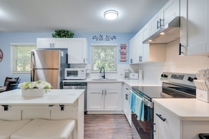 Microwave, oven, stovetop, dishwasher