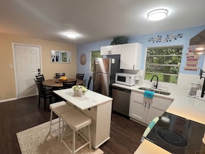 Microwave, oven, stovetop, dishwasher