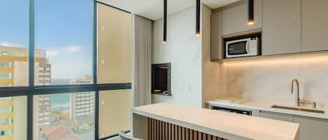 Basic Apartment | Private kitchen | Cookware/dishes/utensils